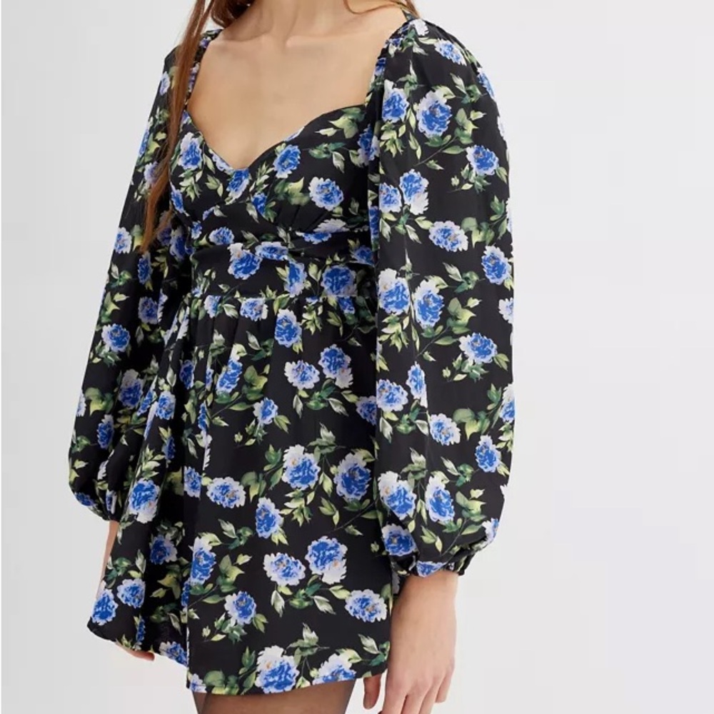 Urban Outfitters Kiss the Sky romper medium